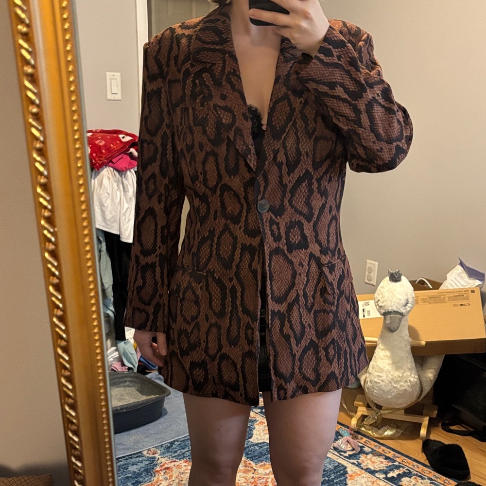 DANIELLE BERNSTEIN Brown Animal Print Blazer - Picture 3 of 4